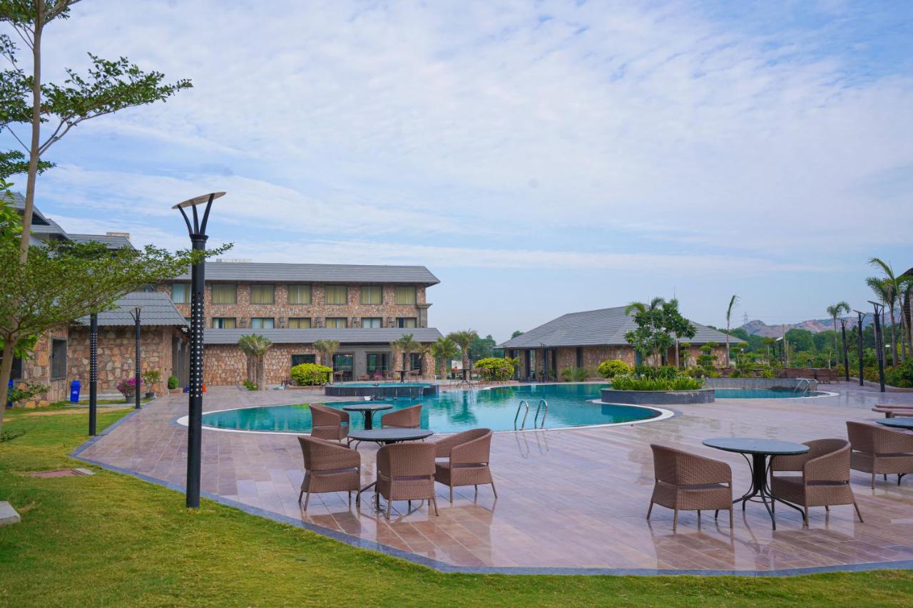 Pushkara Resort And Spa Buitenkant foto