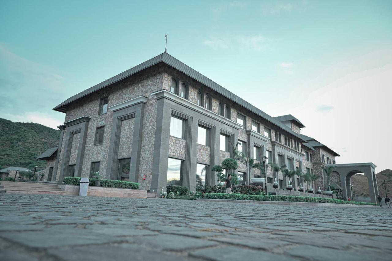 Pushkara Resort And Spa Buitenkant foto