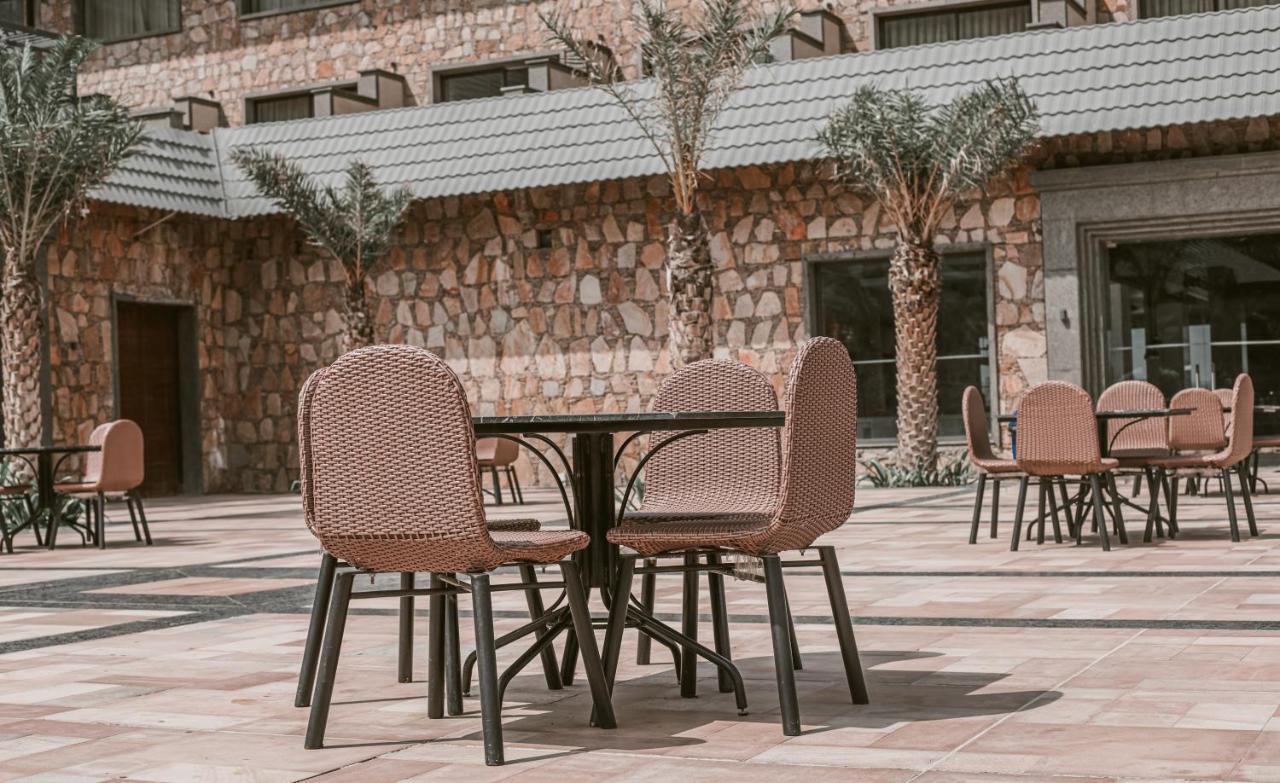 Pushkara Resort And Spa Buitenkant foto