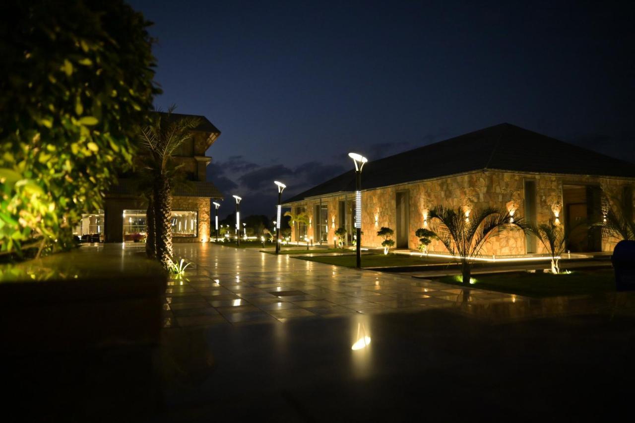 Pushkara Resort And Spa Buitenkant foto