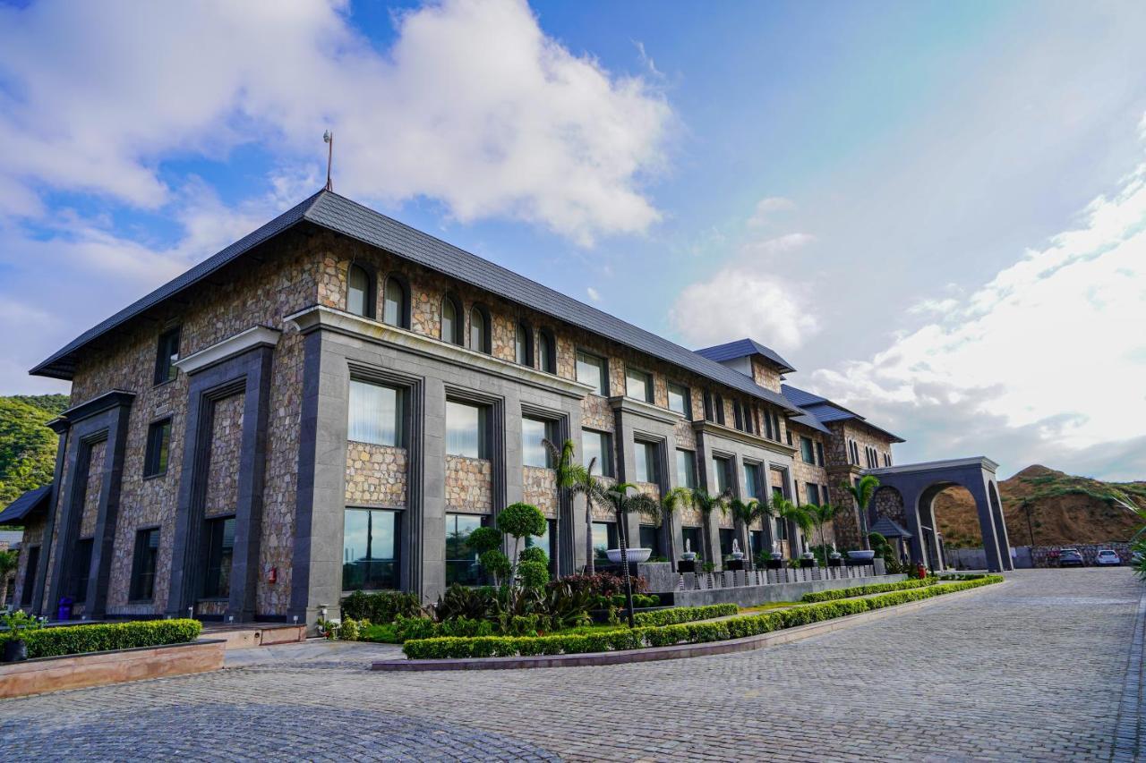 Pushkara Resort And Spa Buitenkant foto